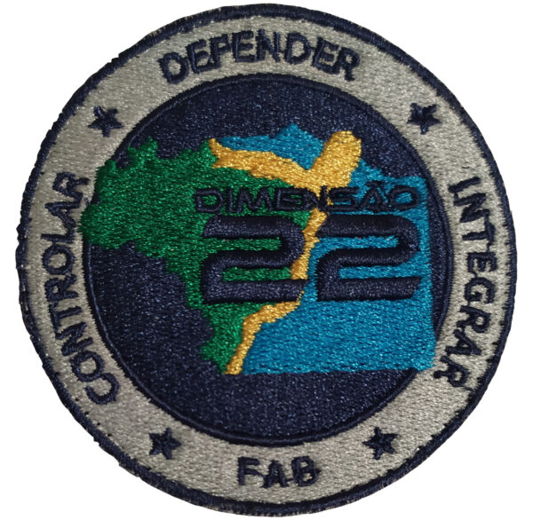 Dimensão 22 colorido, DOM bordado